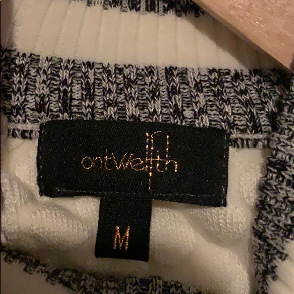 Crop top - Picture 2 of 2